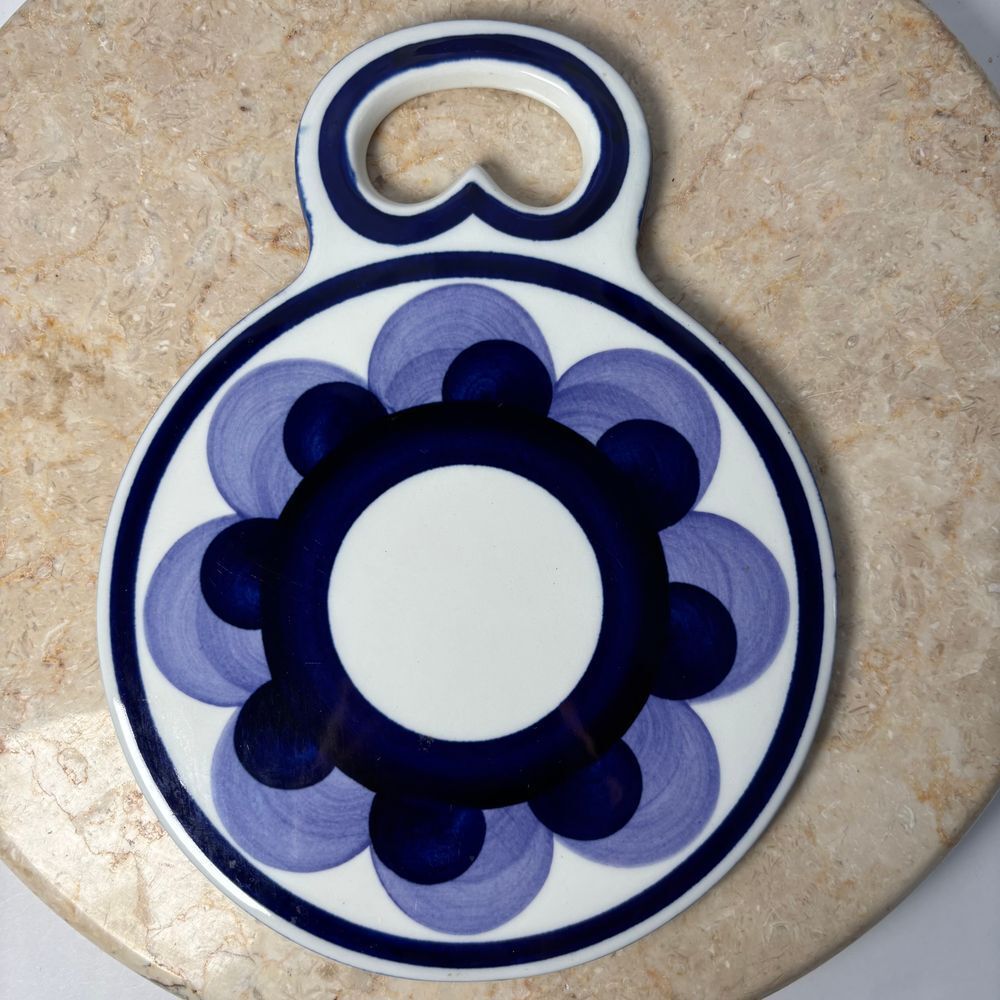 Arabia of Finland‎ PAJU Round Ceramic Cutting Board ANJA JAATINEN-WINQUIST Blue
